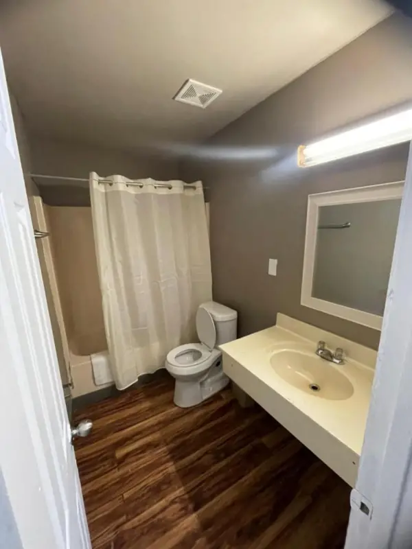 Live In Lodge Marietta 8
